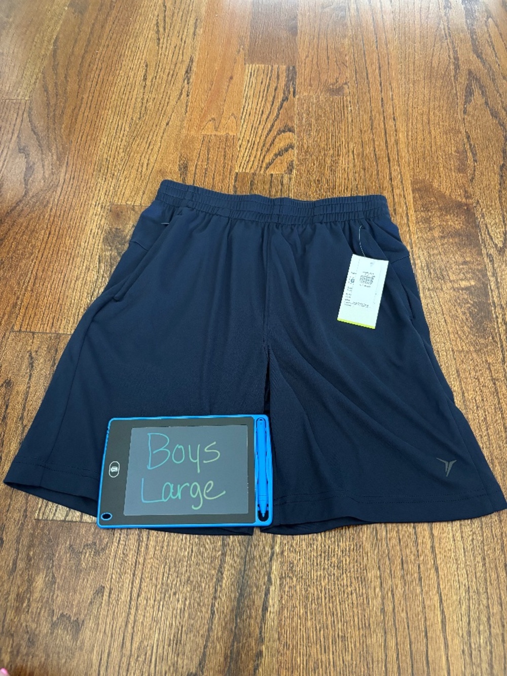 NWT Boys Athletic Shorts Size L
